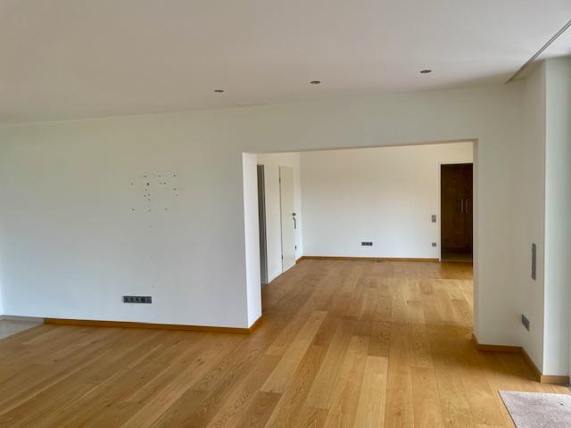 Bild... Zweifamilienhaus L�nen