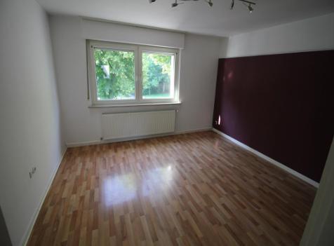 Schlafzimmer Etagenwohnung L�nen