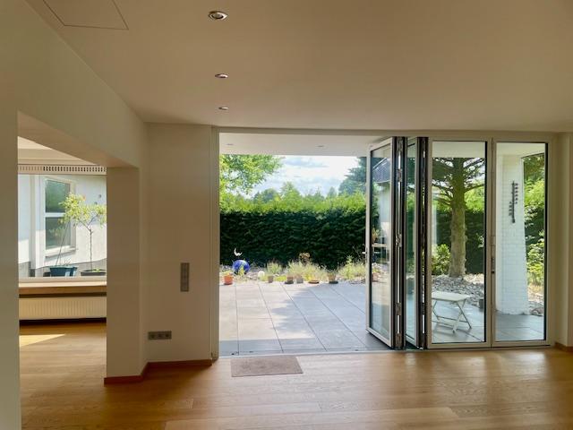 Bild... Zweifamilienhaus L�nen