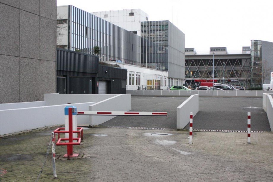 Bild... Parkfl�che Neuss