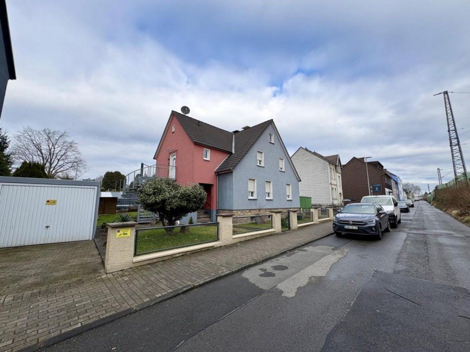 Bild... Zweifamilienhaus Schwerte