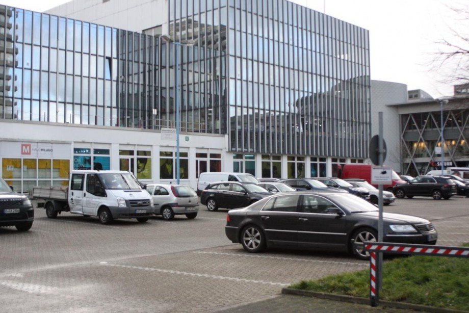 Bild... Parkfl�che Neuss