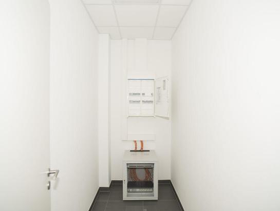 Bild... B�rofl�che H�rth