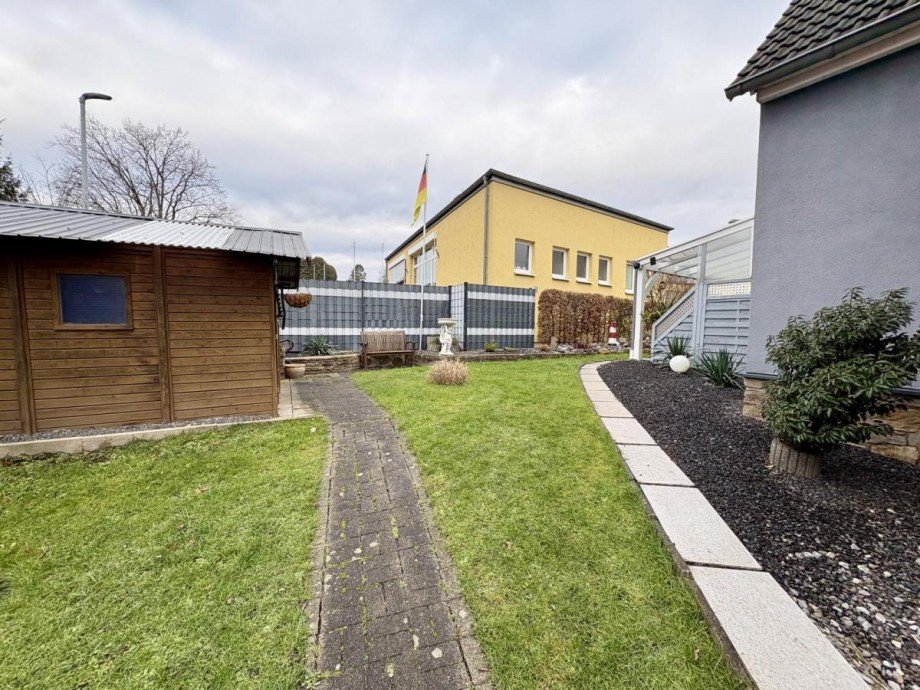 Bild... Zweifamilienhaus Schwerte