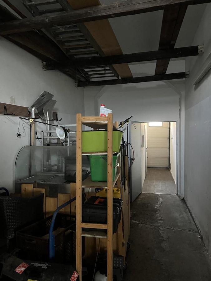 Eingangsbereich/Durchgang Produktion Dortmund