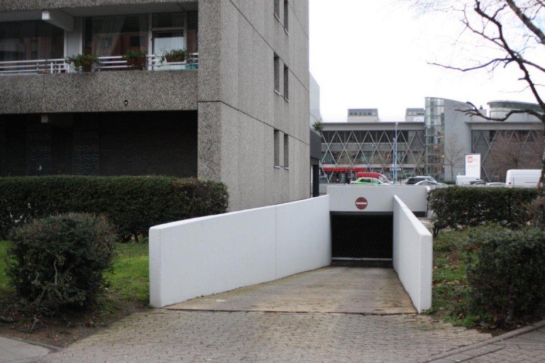 Bild... Neuss Parkfl�che Tiefgaragenstellplatz in Neuss/G�rlitzer Stra�e zu verkaufen.